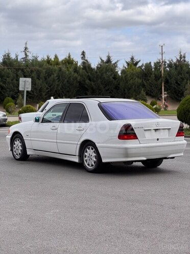 Mercedes C 200 1998, 465,000 km - 2.0 l - Quba