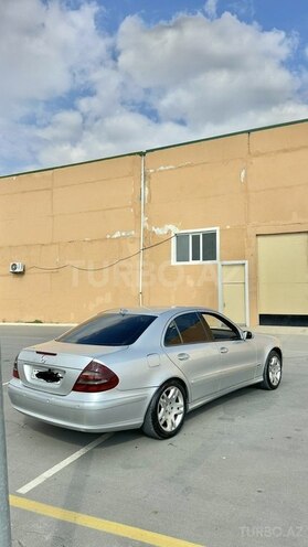 Mercedes E 220 2004, 530,000 km - 2.2 l - Bakı