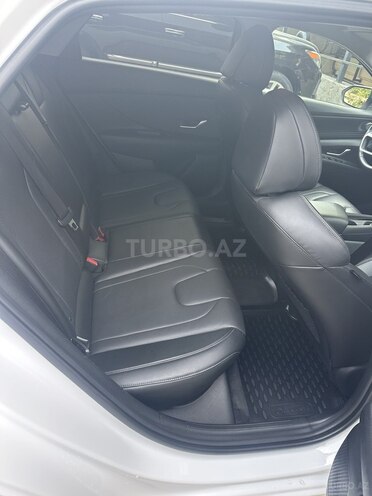 Hyundai Elantra 2023, 95,000 km - 2.0 л - Bakı