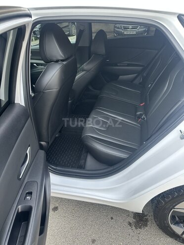 Hyundai Elantra 2023, 95,000 km - 2.0 л - Bakı