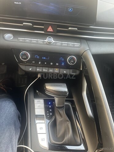 Hyundai Elantra 2023, 95,000 km - 2.0 л - Bakı