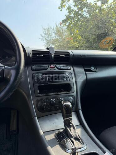 Mercedes C 200 2001, 414,579 km - 2.0 л - Qazax