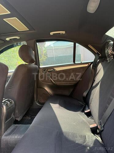 Mercedes C 200 2001, 414,579 km - 2.0 л - Qazax