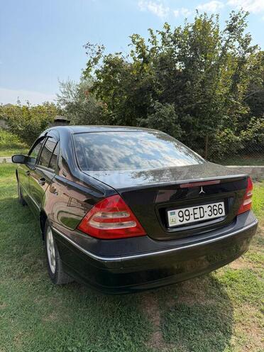Mercedes C 200 2001, 414,579 km - 2.0 л - Qazax