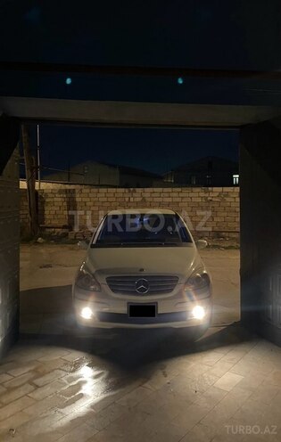Mercedes B 170 2009, 164,000 km - 1.7 л - Bakı