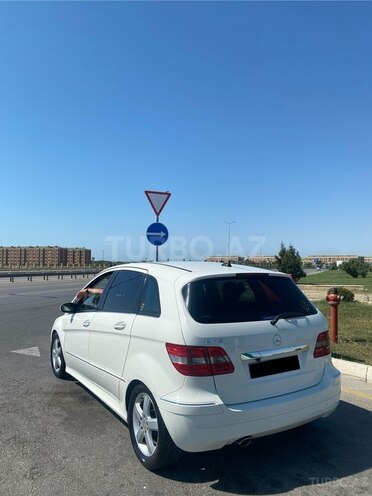 Mercedes B 170 2009, 164,000 km - 1.7 л - Bakı