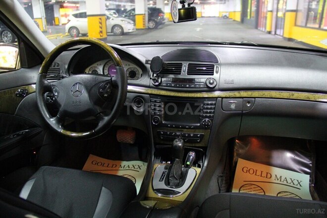 Mercedes E 240 2002, 368,000 km - 2.6 л - Gəncə