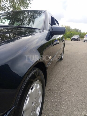 Mercedes C 200 2000, 324,000 km - 2.0 l - Şəki