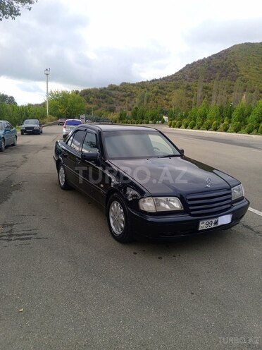 Mercedes C 200 2000, 324,000 km - 2.0 l - Şəki