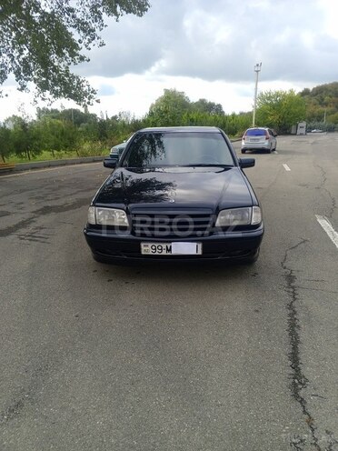 Mercedes C 200 2000, 324,000 km - 2.0 l - Şəki