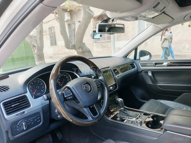 Volkswagen Touareg 2010, 179,000 km - 3.6 л - Bakı
