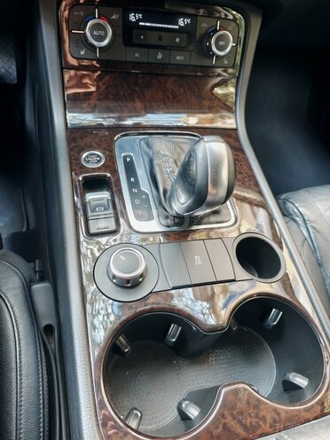Volkswagen Touareg 2010, 179,000 km - 3.6 л - Bakı