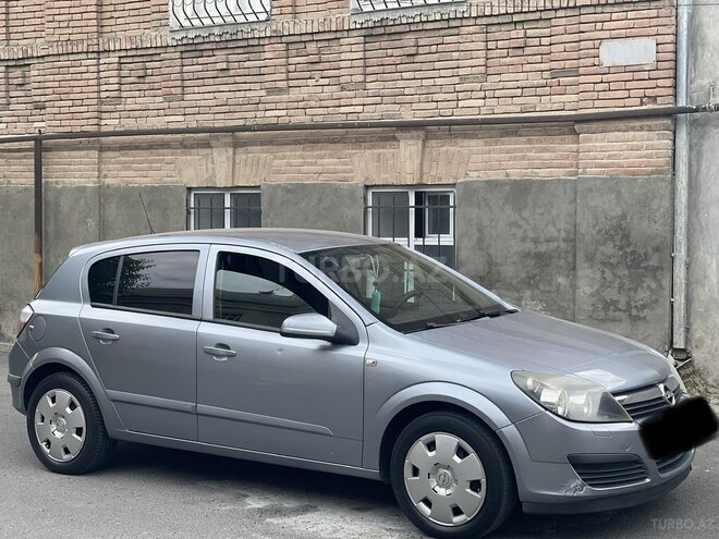 Opel Astra 2006, 242,000 km - 1.4 l - Gəncə