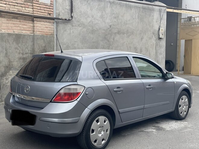 Opel Astra 2006, 242,000 km - 1.4 l - Gəncə