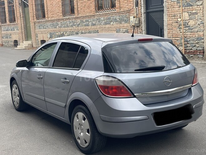 Opel Astra 2006, 242,000 km - 1.4 l - Gəncə