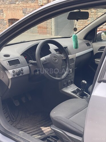 Opel Astra 2006, 242,000 km - 1.4 l - Gəncə