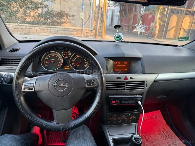 Opel Astra 2006, 300,000 km - 1.4 l - Bakı