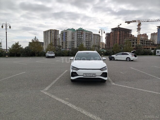 BYD e2
