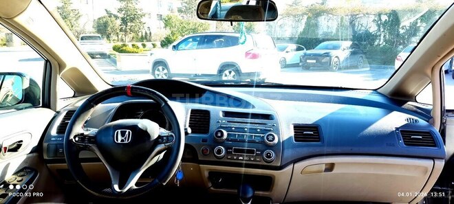 Honda Civic 2010, 450,000 km - 1.3 л - Bakı