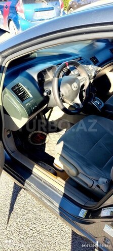 Honda Civic 2010, 450,000 km - 1.3 л - Bakı