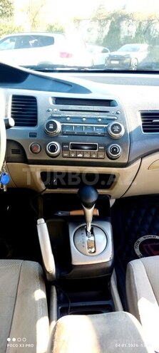 Honda Civic 2010, 450,000 km - 1.3 л - Bakı