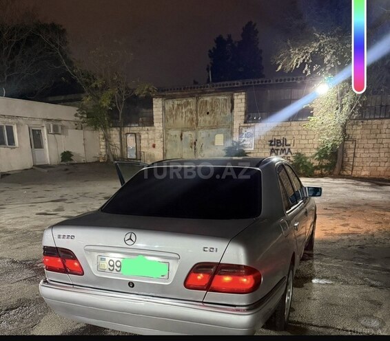 Mercedes E 220 1998, 551,000 km - 2.2 l - Bakı