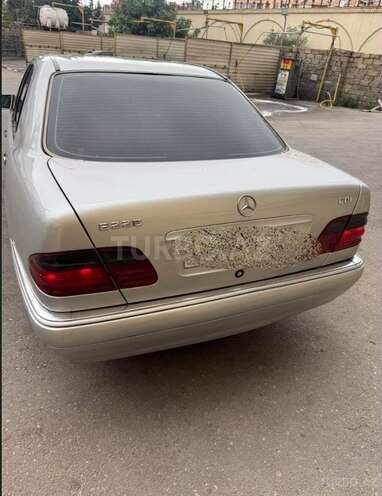 Mercedes E 220 1998, 551,000 km - 2.2 l - Bakı