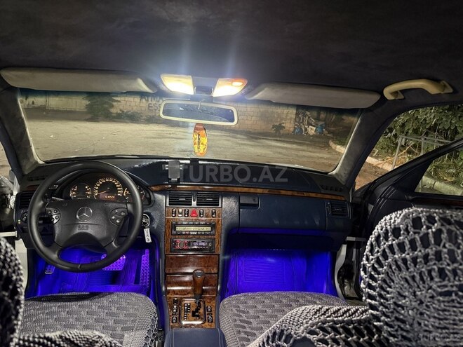 Mercedes E 220 1998, 551,000 km - 2.2 l - Bakı