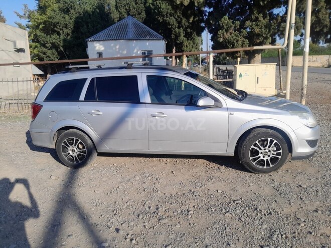 Opel Astra 2009, 214,354 km - 1.4 л - Gəncə