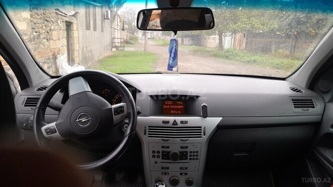 Opel Astra 2009, 214,354 km - 1.4 л - Gəncə