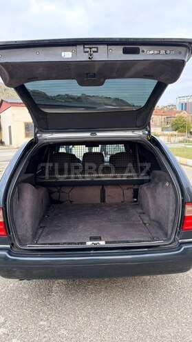 Mercedes E 240 1999, 300,000 km - 2.4 л - Bakı