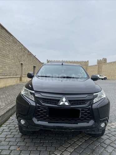 Mitsubishi Pajero Sport
