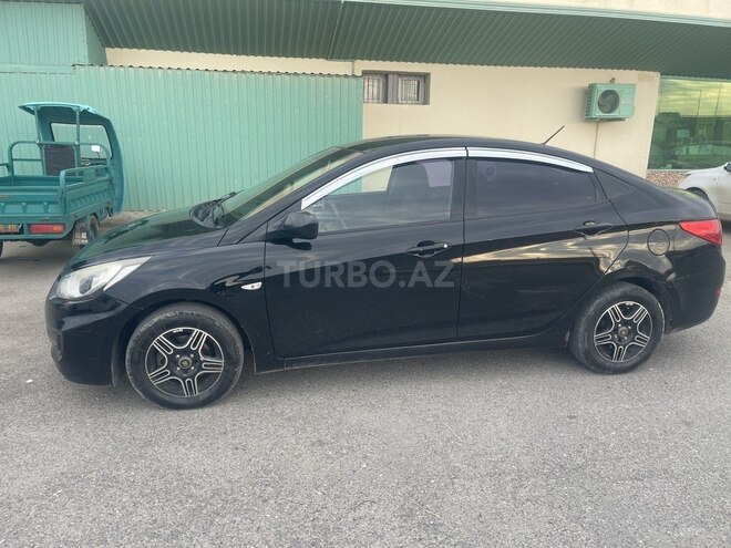 Hyundai Accent 2014, 311,000 km - 1.6 л - Bakı