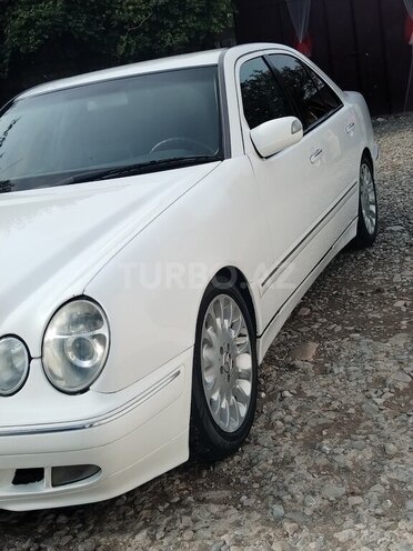 Mercedes E 280 2000, 330,000 km - 2.8 l - Kürdəmir