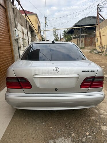 Mercedes E 220 1999, 340,294 km - 2.2 l - Bakı
