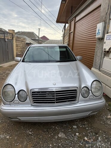 Mercedes E 220 1999, 340,294 km - 2.2 l - Bakı