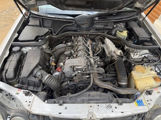 Mercedes E 220 1999, 340,294 km - 2.2 l - Bakı