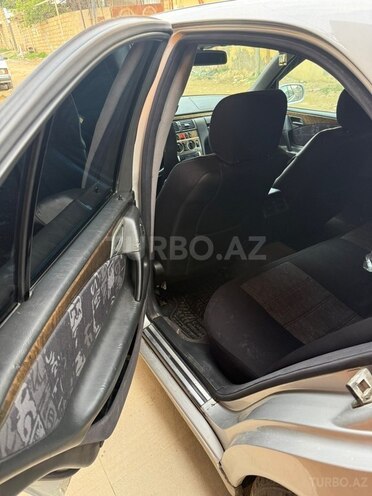 Mercedes E 220 1999, 340,294 km - 2.2 l - Bakı