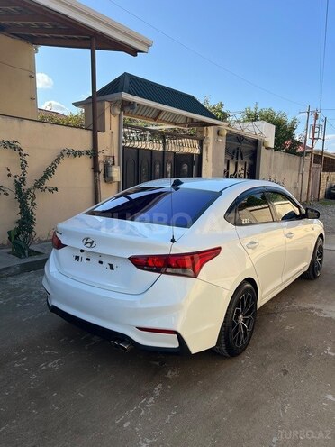 Hyundai Accent 2017, 259,000 km - 1.4 l - Bakı
