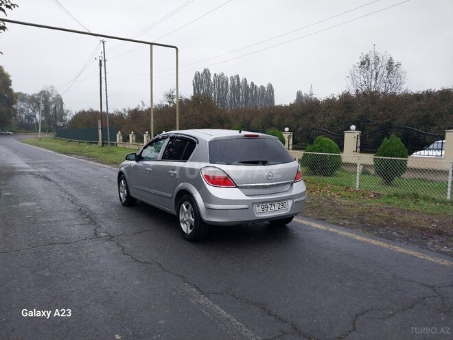Opel Astra 2006, 321,255 km - 1.4 l - Qax