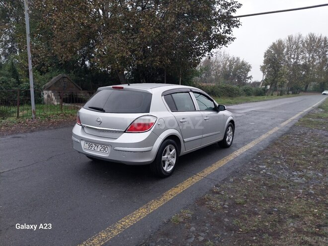 Opel Astra 2006, 321,255 km - 1.4 l - Qax