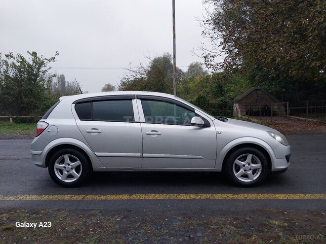 Opel Astra 2006, 321,255 km - 1.4 l - Qax