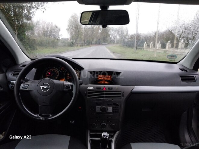 Opel Astra 2006, 321,255 km - 1.4 l - Qax