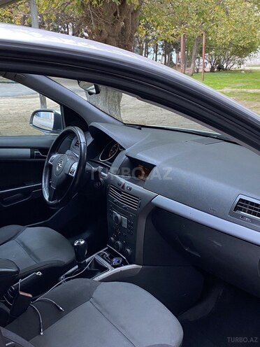 Opel Astra 2006, 380,125 km - 1.3 l - Bakı