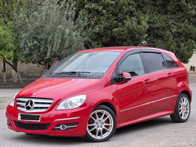 Mercedes B 170 2009, 182,000 km - 1.7 л - Sumqayıt