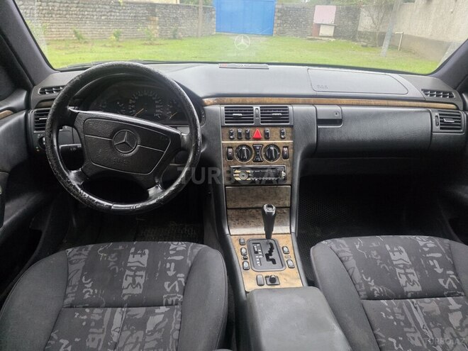 Mercedes E 200 1997, 111,110 km - 2.0 l - Lənkəran