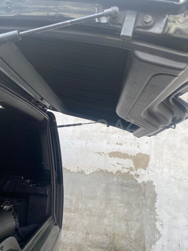 Land Rover Discovery 2010, 326,123 km - 2.7 л - Bakı