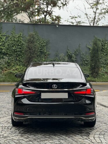 Lexus ES 300h 2022, 77,300 km - 2.5 л - Bakı