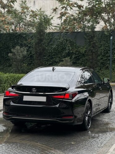 Lexus ES 300h 2022, 77,300 km - 2.5 л - Bakı