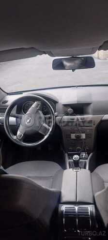 Opel Astra 2006, 286,000 km - 1.3 л - Bakı